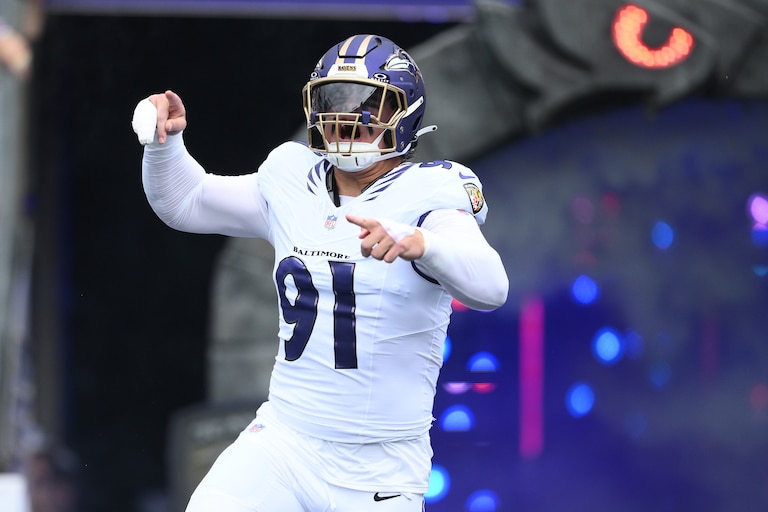 Ravens outside linebacker Trey Hendrickson takes to the field before the team's Week 2 game against the New Orleans Saints.