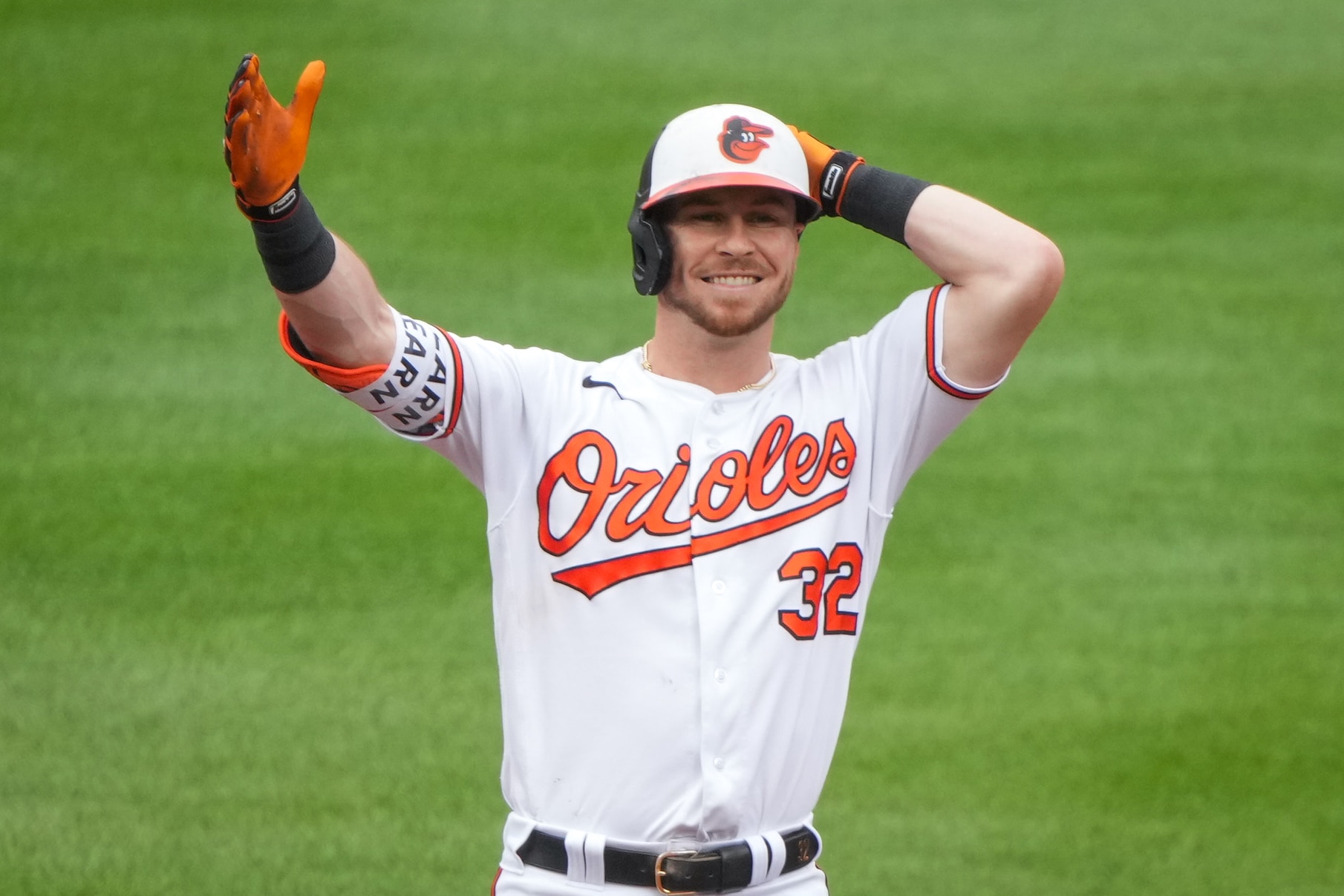 Baltimore Orioles first baseman Ryan O'Hearn (32) does his team’s sprinkler celebration after sliding safely to second base during a baseball game against the Tampa Bay Rays on Sunday, September 17, 2023.