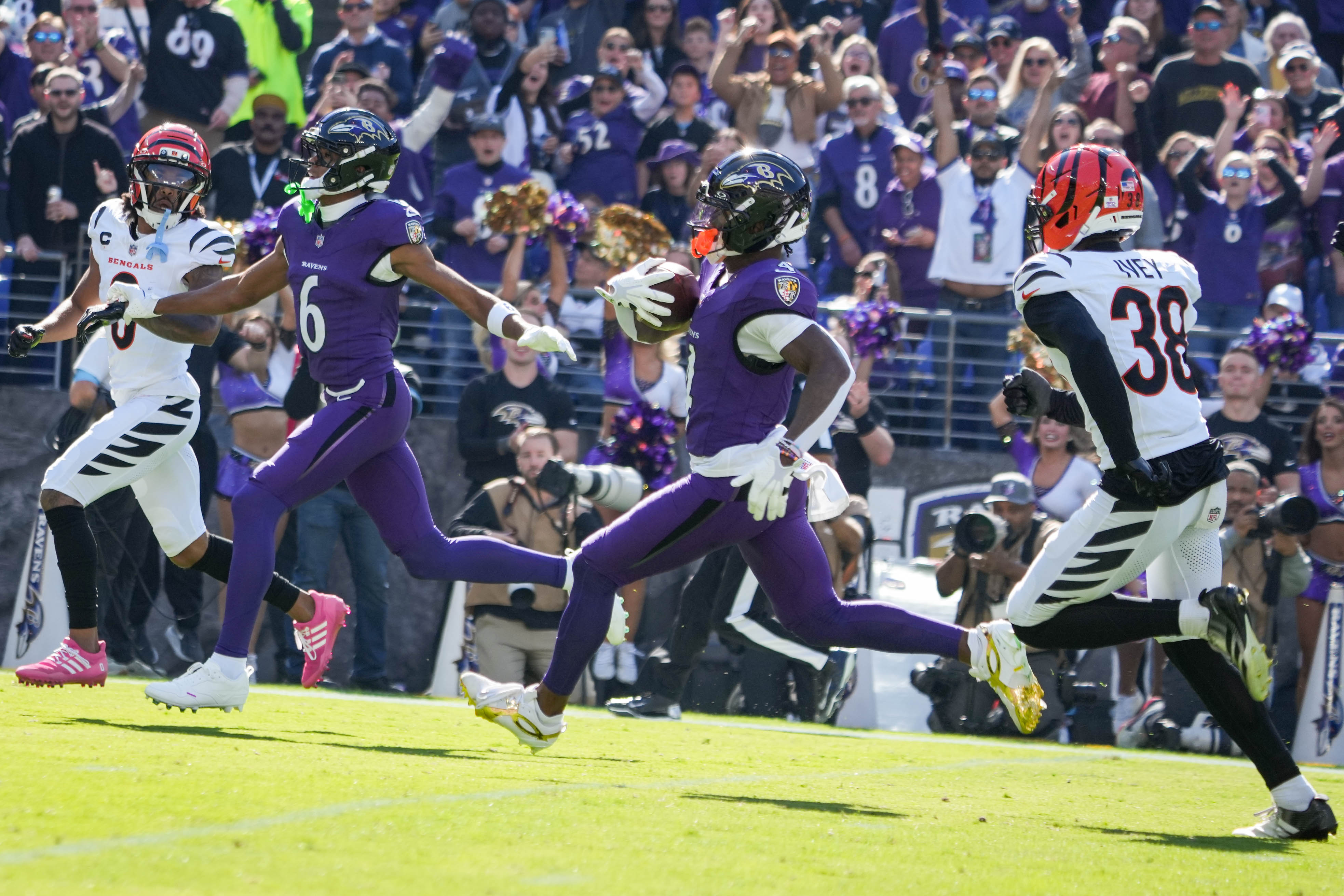 Ravens wide receiver Zay Flowers scores their only touchdown Sunday, which came on the opening drive of a 35-13 loss to the Bengals.