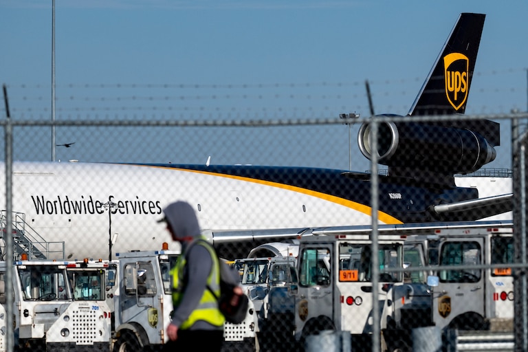 LOUISVILLE, KENTUCKY - NOVEMBER 5: A UPS MD-11 cargo plane sits idle on the tarmac on November 5, 2025 at Muhammad Ali International Airport in Louisville, Kentucky. The same type of plane crashed near the UPS facility at the airport shortly after take-off on November 4, killing at least nine people.