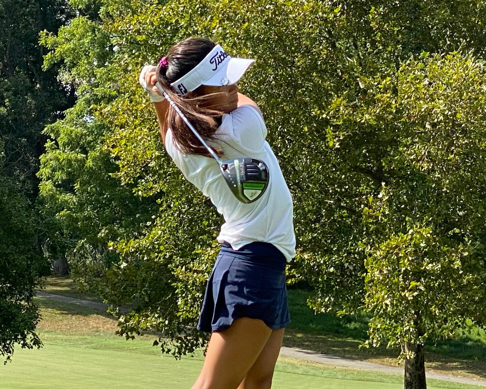 River Hill's Helen Yeung shot an opening round 68, a career best, to take a five shot lead in the girls 3A/4A golf state championship. She will look to capture the title during Wednesday's final round at the University of Maryland Golf Course in College Park.