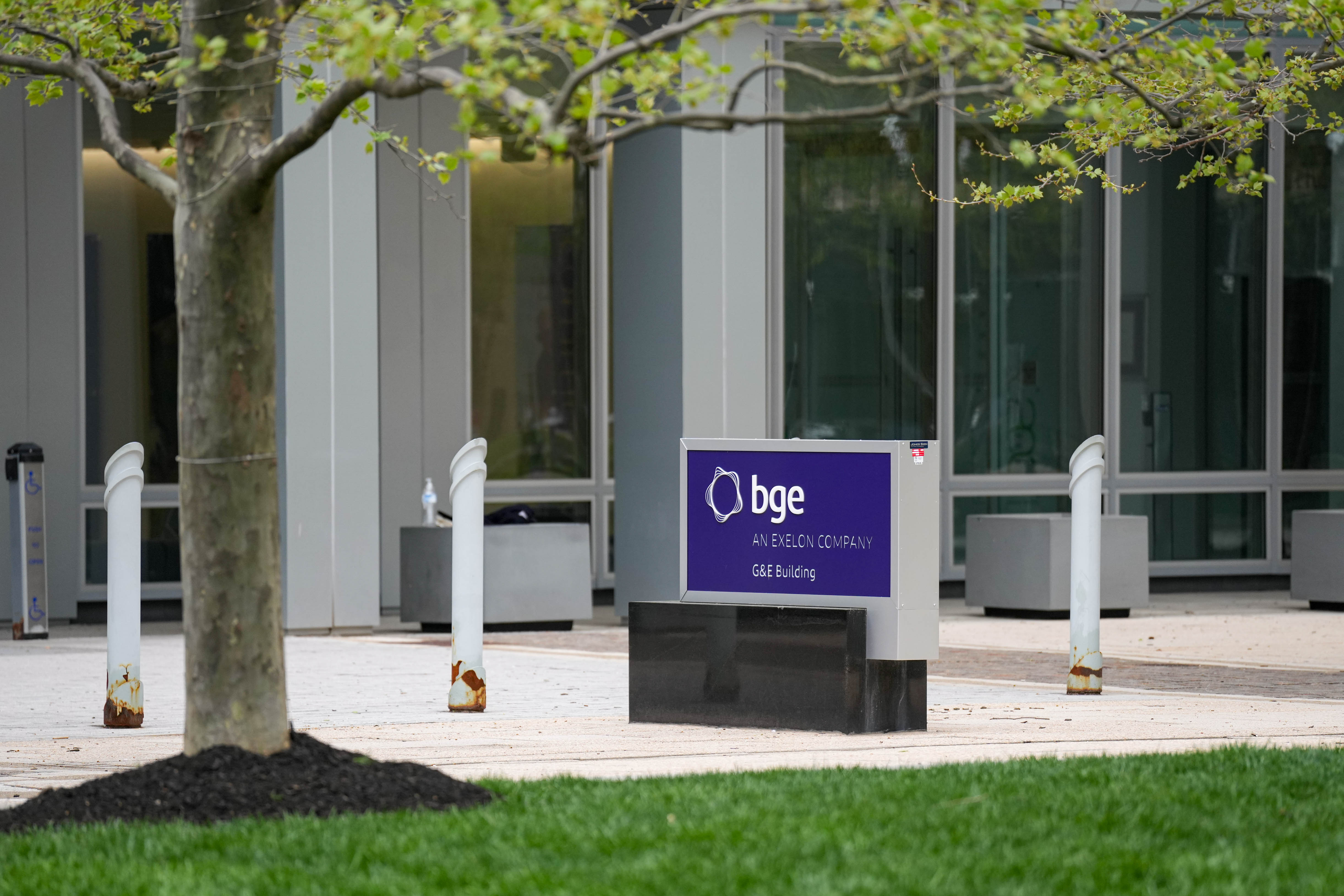 City leaders are arguing a BGE program to replace aging gas lines with more durable material is costing city residents.