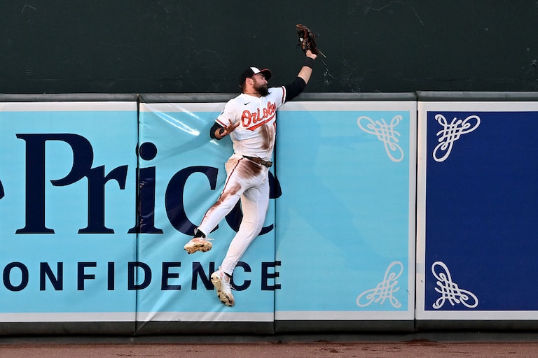 Orioles center fielder Colton Cowser robs Chicago White Sox third baseman Miguel Vargas of a home run on June 29.