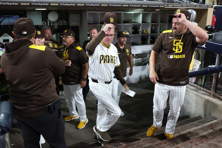 Manager Mike Shildt of the San Diego Padres tips his cap to the crowd after defeating the Milwaukee Brewers in a game 5-4 to advance to the Wild Card round of the MLB playoffs at Petco Park on September 22, 2025 in San Diego, California.
