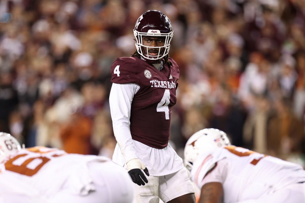 Shemar Stewart of Texas A&M lines up against Texas.
