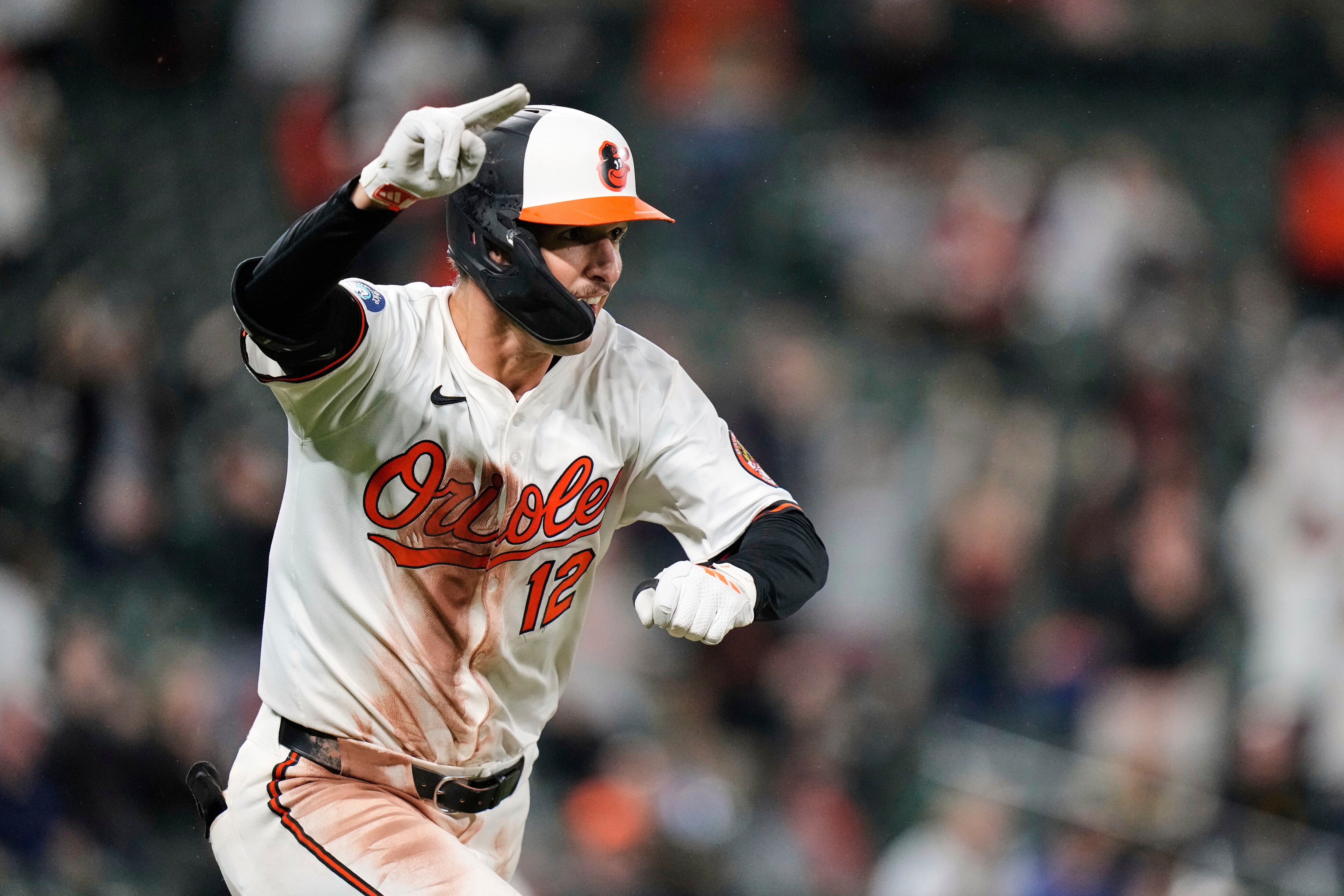 Dylan Beavers reacts after hitting a walk-off single during the 10th inning against the Pittsburgh Pirates on Wednesday, Sept. 10, 2025.