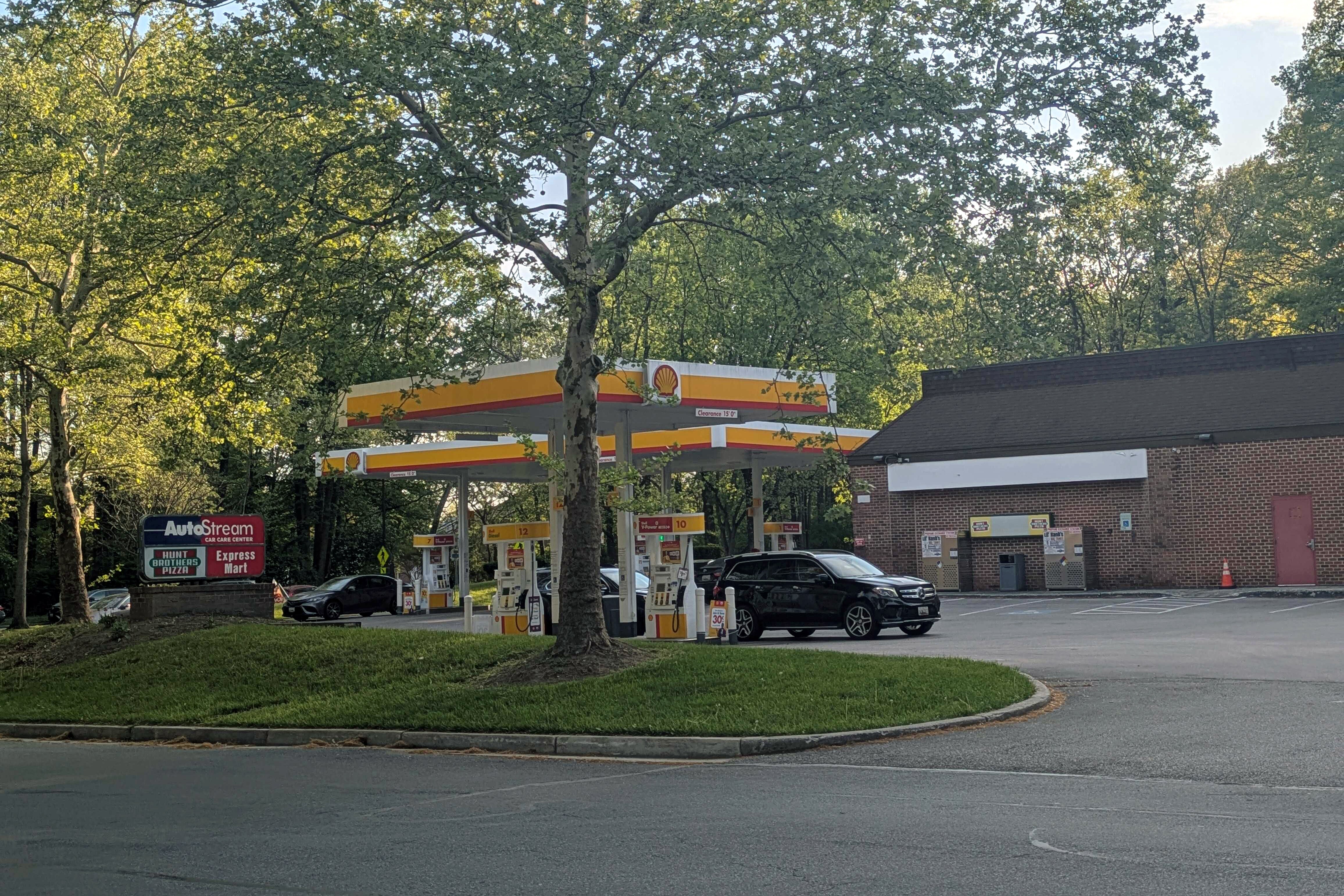 Saturday, April 18, 2026 - Howard County Police are investigating a shooting inside a Shell gas station on the 7200 block of Cradlerock Way in Columbia on Friday.