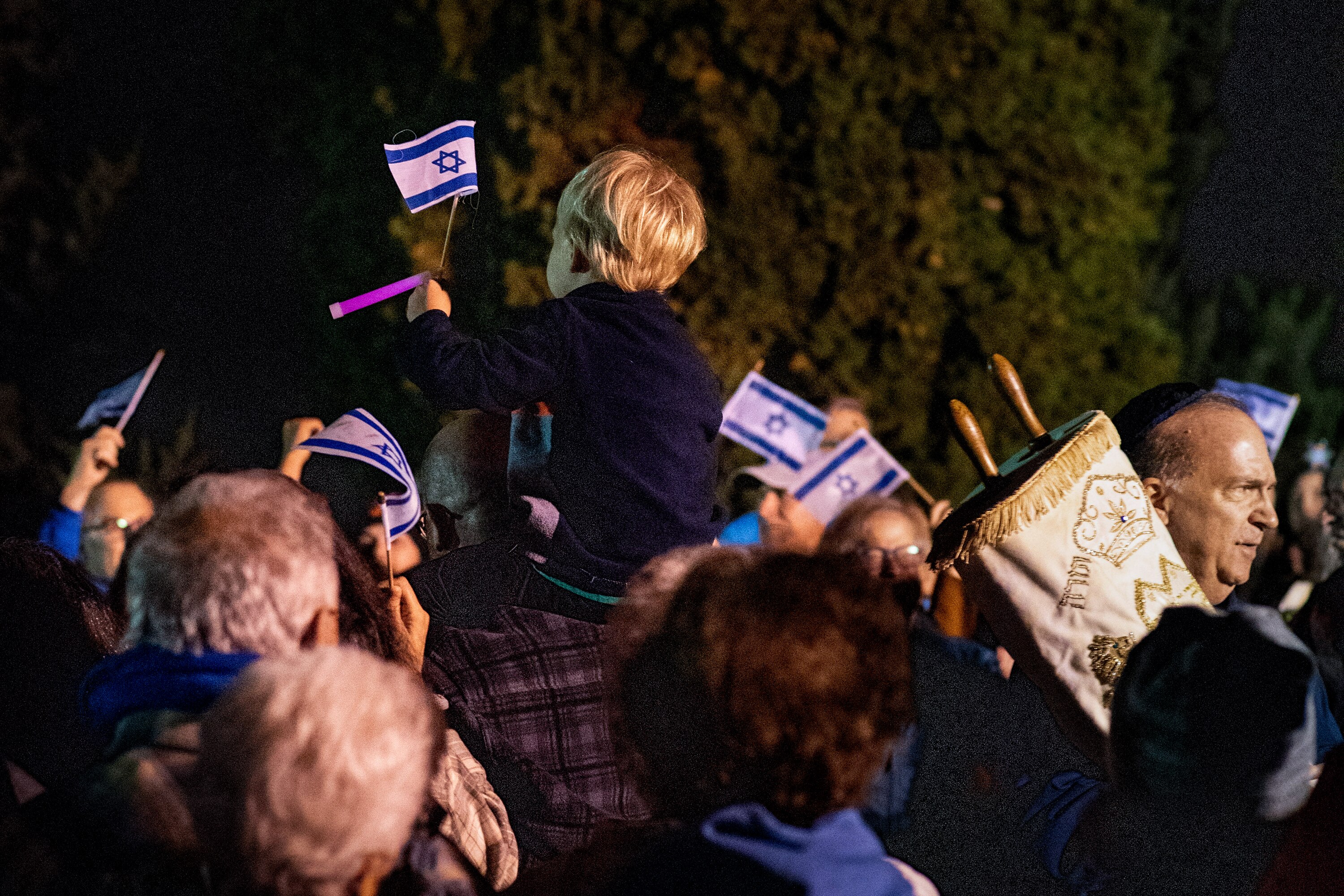TUESDAY, OCTOBER 14, 2025 - Crowds of people from several Baltimore County synagogues gathered for an evening of dancing, singing and prayer on Tuesday night for the Jewish holiday of Simchat Torah and also to celebrate the release of 20 Israeli hostages from Gaza.
