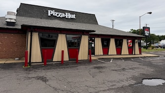 Pizza Hut in Oxon Hill was touted as Maryland’s lone retro outpost still in operation. But the dining room was still closed as of lunchtime Tuesday.