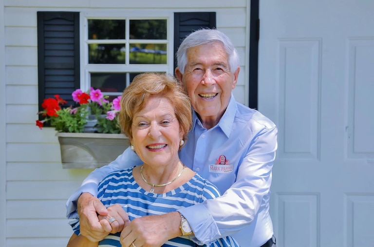 Mark Pappas with his wife, Harriet. The Pappas founder died Nov. 23 at age 93.