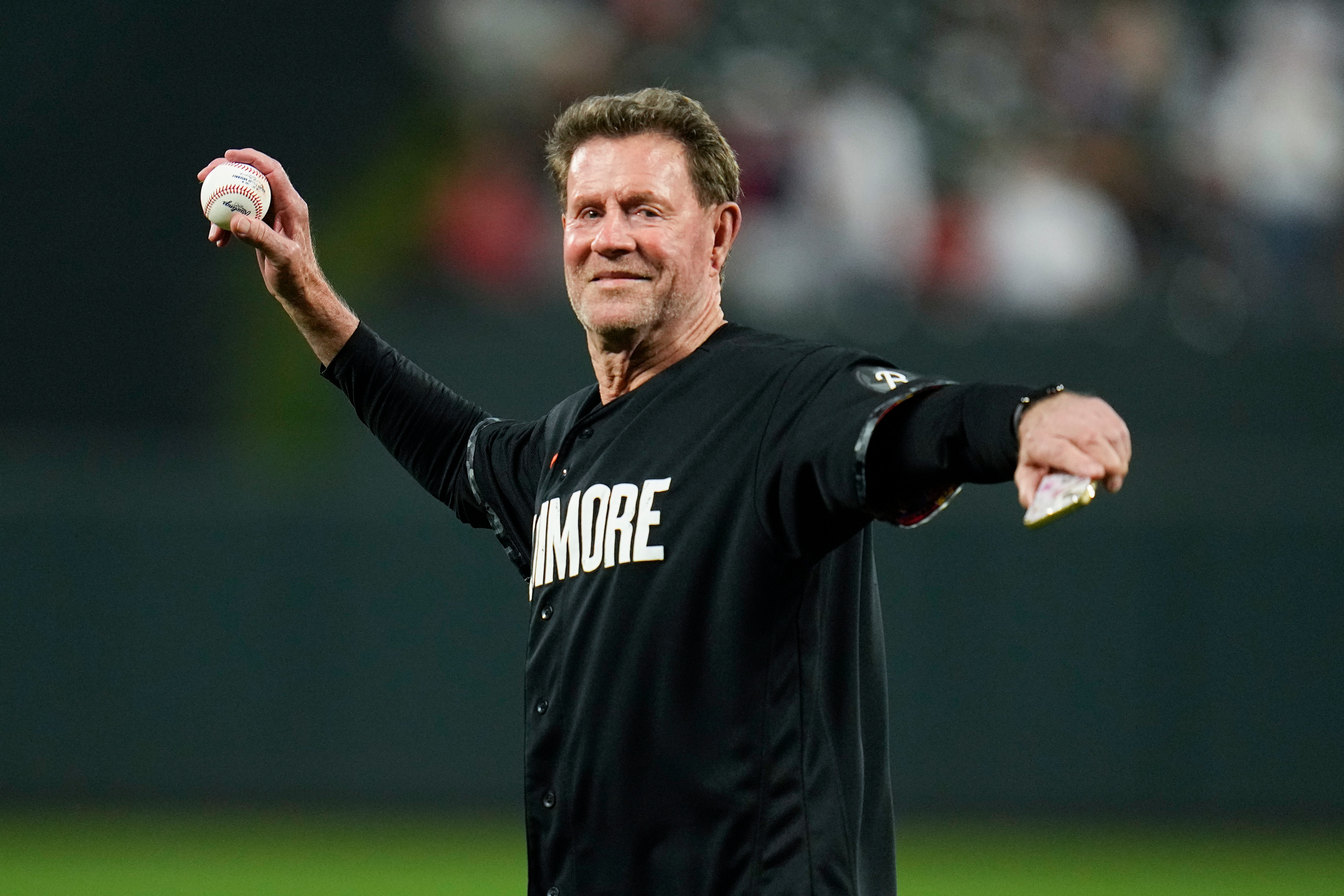 Hall of Fame pitcher Jim Palmer learned how to bond with his stepson with autism.