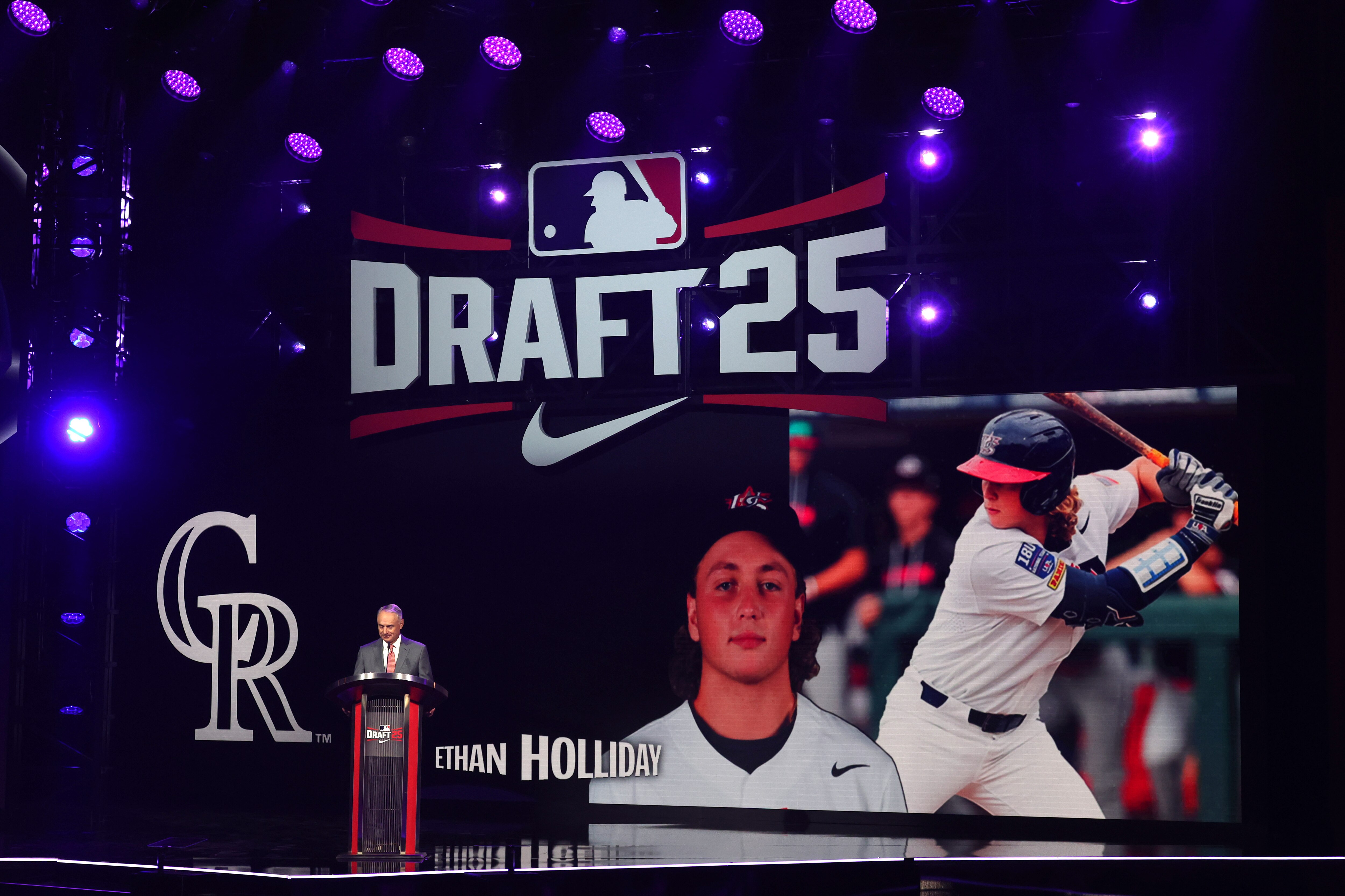 Commissioner Robert D. Manfred Jr. announces the Rockies’ selection of Ethan Holliday with the fourth overall pick of the draft.