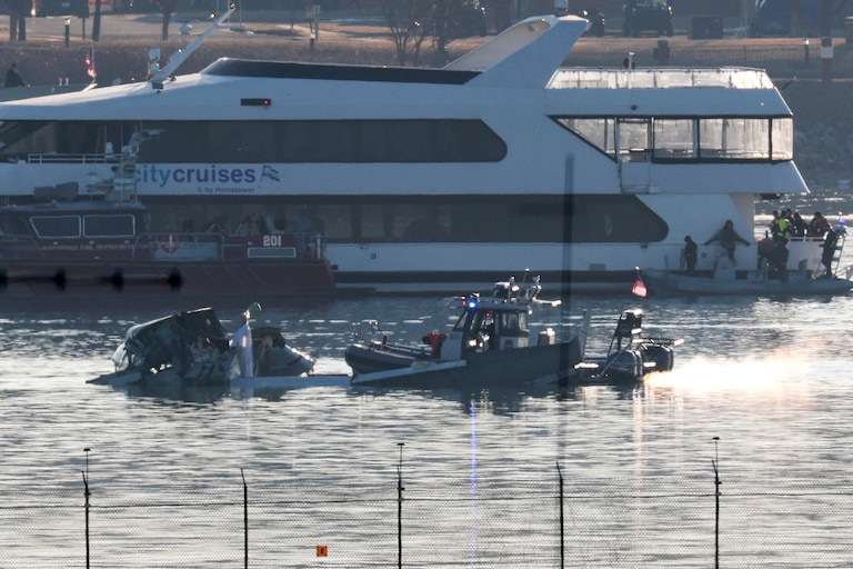 ARLINGTON, VIRGINIA - JANUARY 30: Emergency response units search the crash site of the American Airlines plane on the Potomac River after the plane crashed on approach to Reagan National Airport on January 30, 2025 in Arlington, Virginia. The American Airlines flight from Wichita, Kansas collided with a military helicopter while approaching Ronald Reagan National Airport. According to reports there were no survivors amongst the 67 people on board both aircraft.