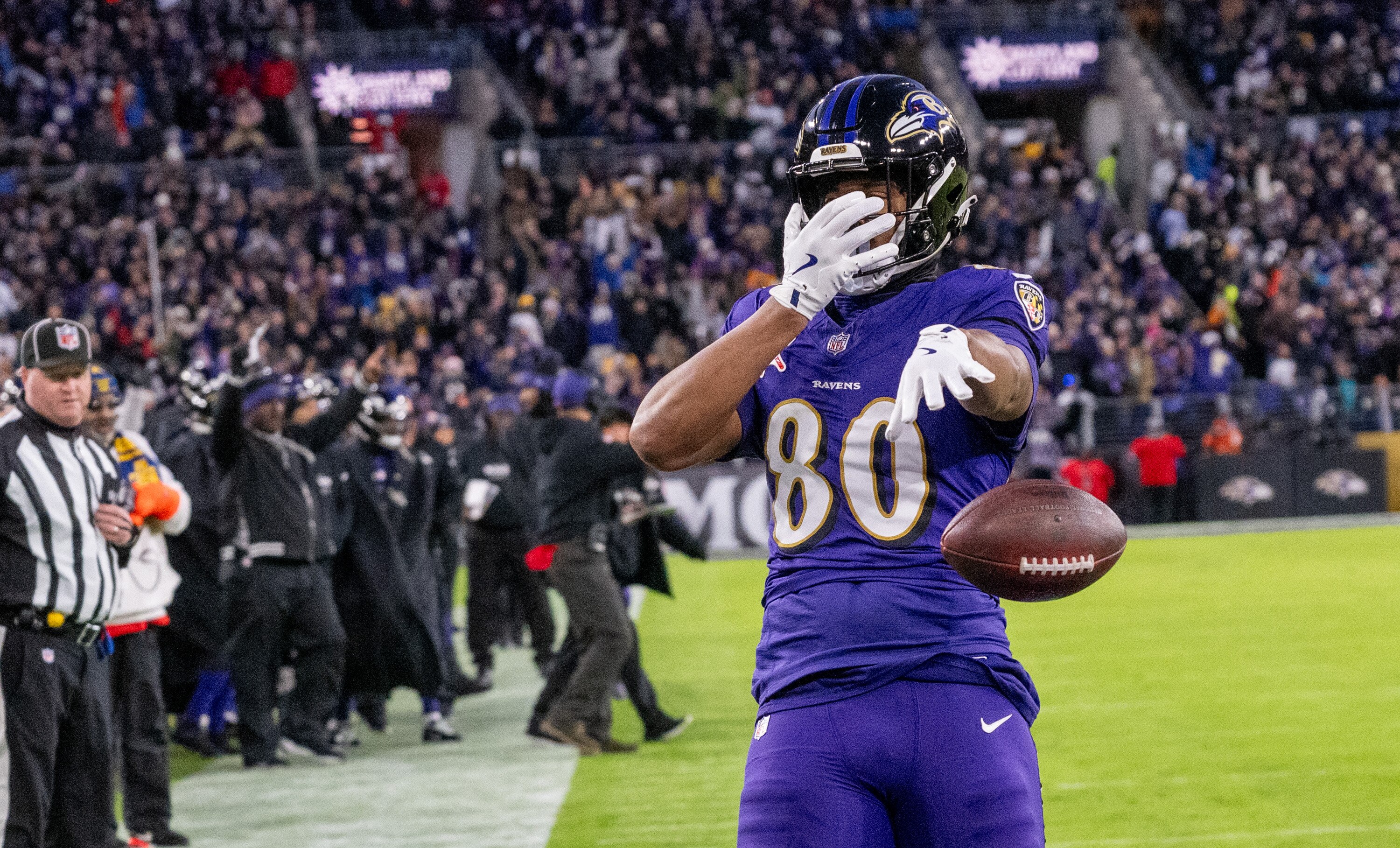 Ravens tight end Isaiah Likely celebrates the team’s first touchdown during Saturday’s win against the Pittsburgh Steelers.