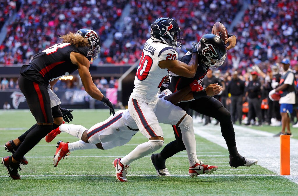 Ka'dar Hollman (20) started one game for the Houston Texans last season and played all 17.