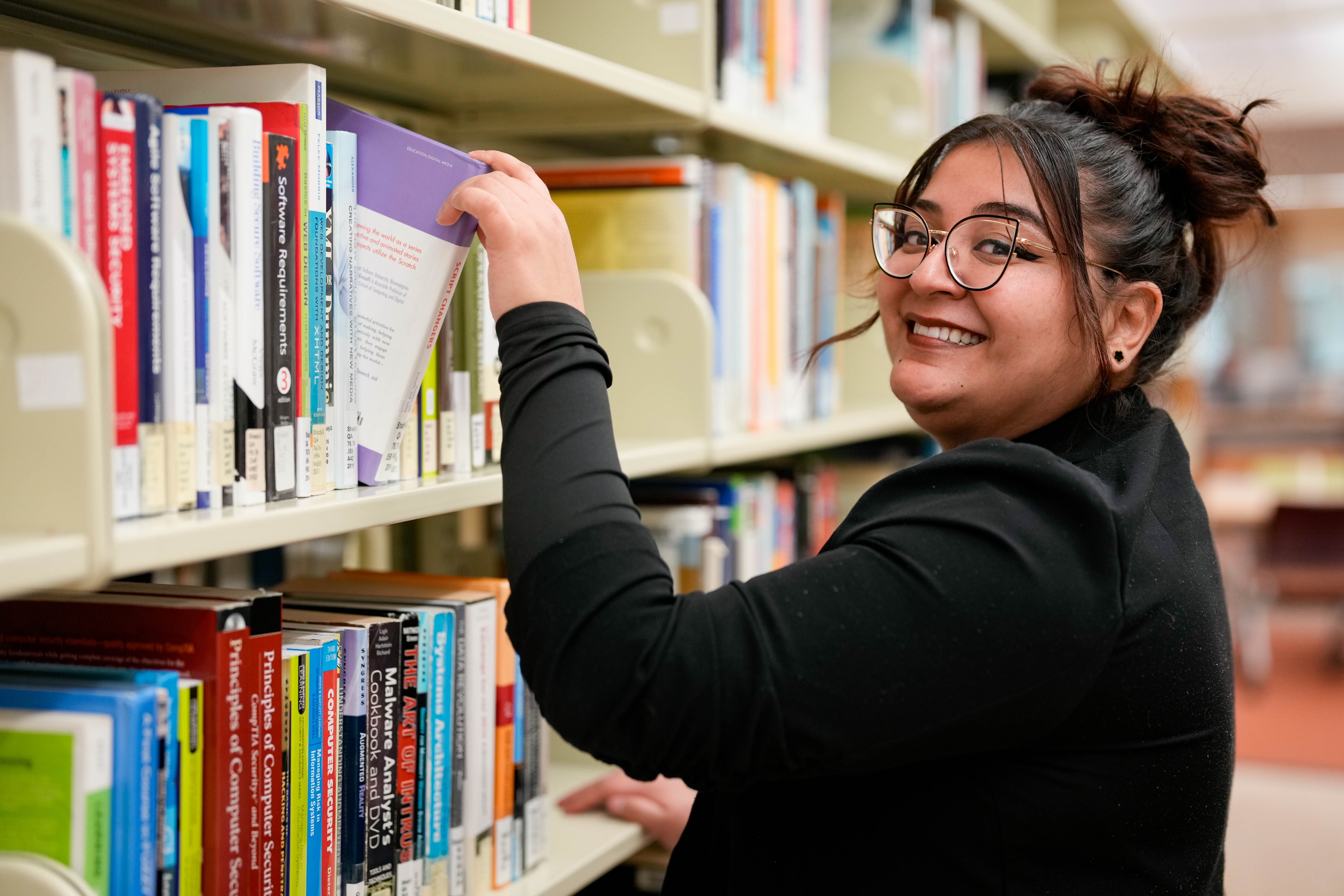 Natalie Morataya will be one of the first Montgomery County paraeducators to become an early elementary teacher — for free. 