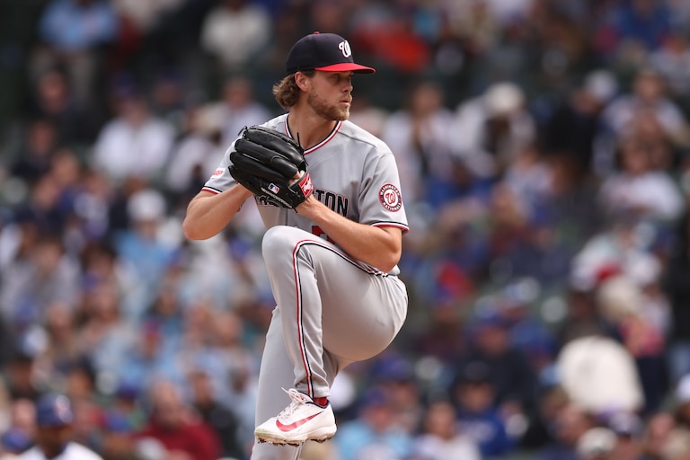 Washington Nationals Jake Irvin (27) pitches the ball during the third inning of a baseball game against the Chicago Cubs at Wrigley Field on Sunday, March 29, 2026, in Chicago.