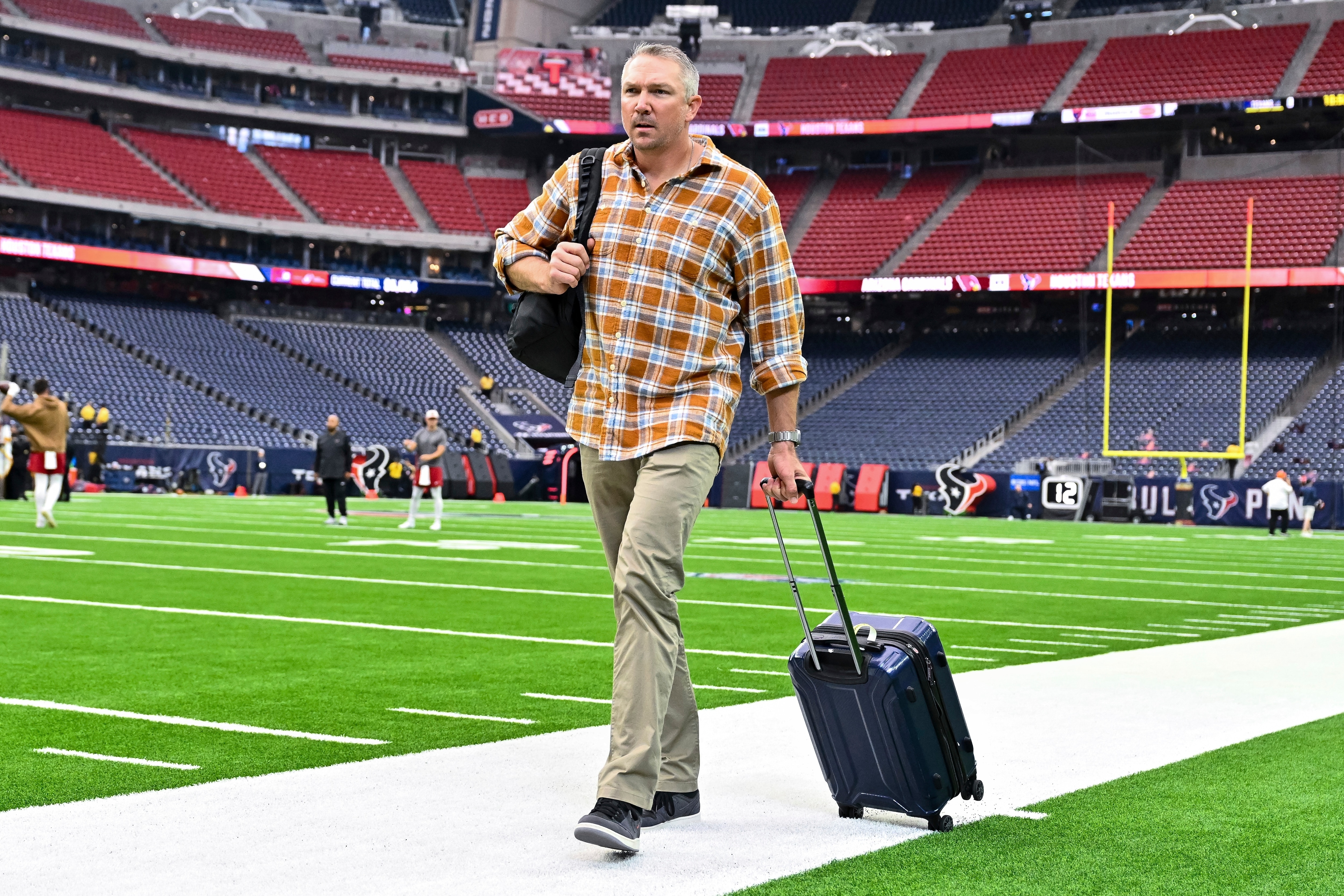Tight end coach Ben Steele, pictured as a member of the Arizona Cardinals, arrives prior to a game against Houston Texans in 2023.