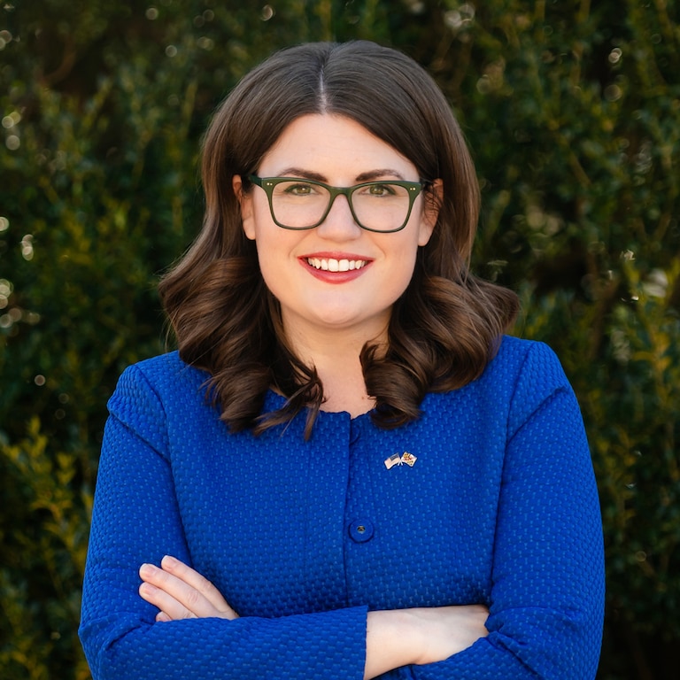 Sarah Elfreth.