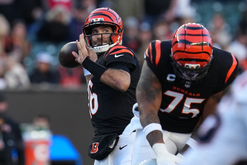CINCINNATI, OHIO - NOVEMBER 23: Joe Flacco #16 of the Cincinnati Bengals throws a pass for a touchdown during the fourth quarter against the New England Patriots at Paycor Stadium on November 23, 2025 in Cincinnati, Ohio.