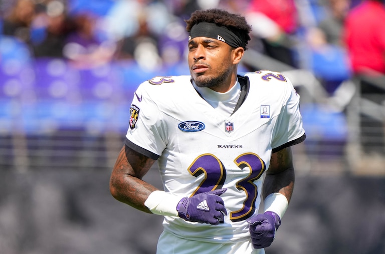 Baltimore Ravens cornerback Jaire Alexander (23) jogs to the next drill during the team’s training camp at M&T Bank Stadium in Baltimore, Md. on Sunday, August 3, 2025.