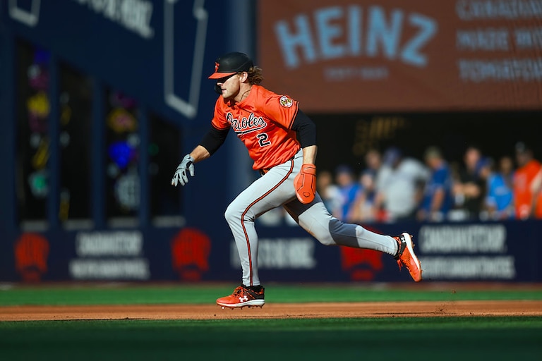 Gunnar Henderson of the Baltimore Orioles runs as he steals second base in the eighth inning against the Toronto Blue Jays on Sept. 13, 2025.