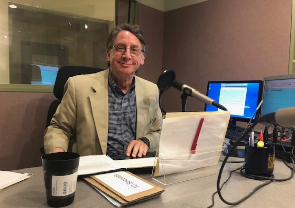 WYPR 88.1 FM, a service of Baltimore Public Media, announced on Dec. 4, 2025 that longtime Midday host Tom Hall will step down from the daily host role in early 2026 and transition into a new role as WYPR’s Senior News Analyst.