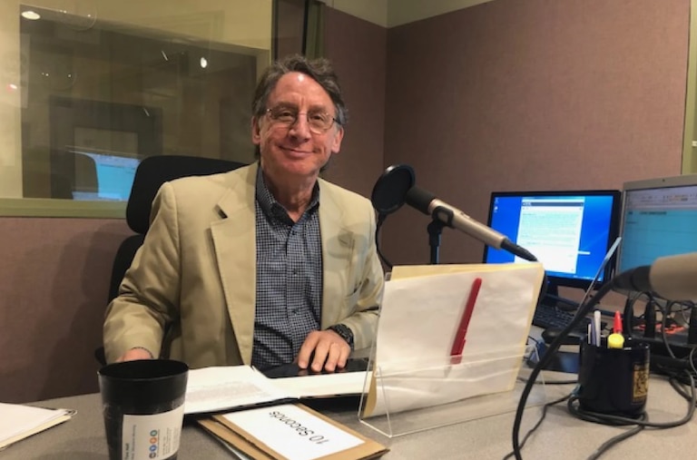 WYPR 88.1 FM, a service of Baltimore Public Media, announced on Dec. 4, 2025 that longtime Midday host Tom Hall will step down from the daily host role in early 2026 and transition into a new role as WYPR’s Senior News Analyst.