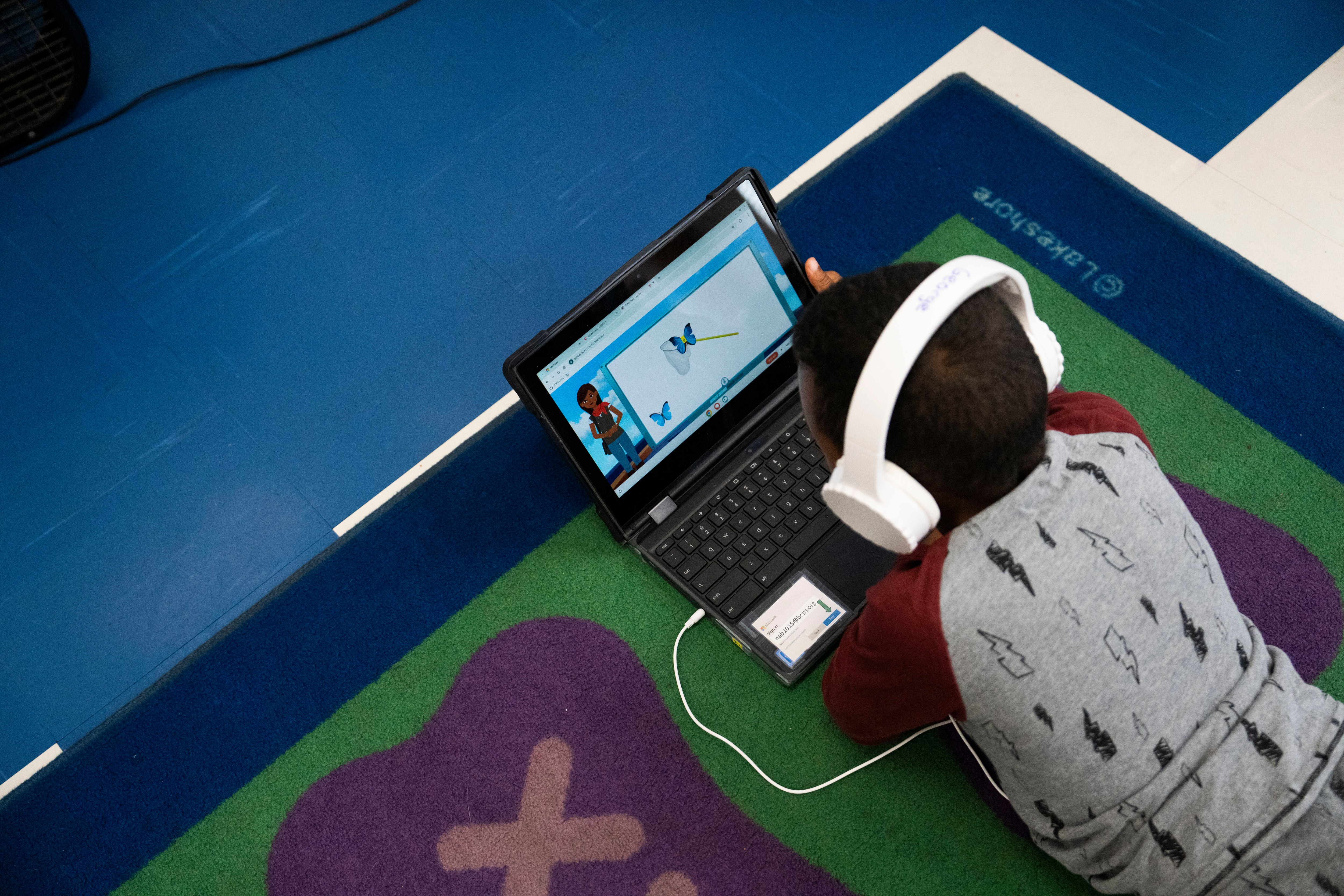 Westowne Elementary students in Catonsville practice reading with an AI instruction program called Amira.