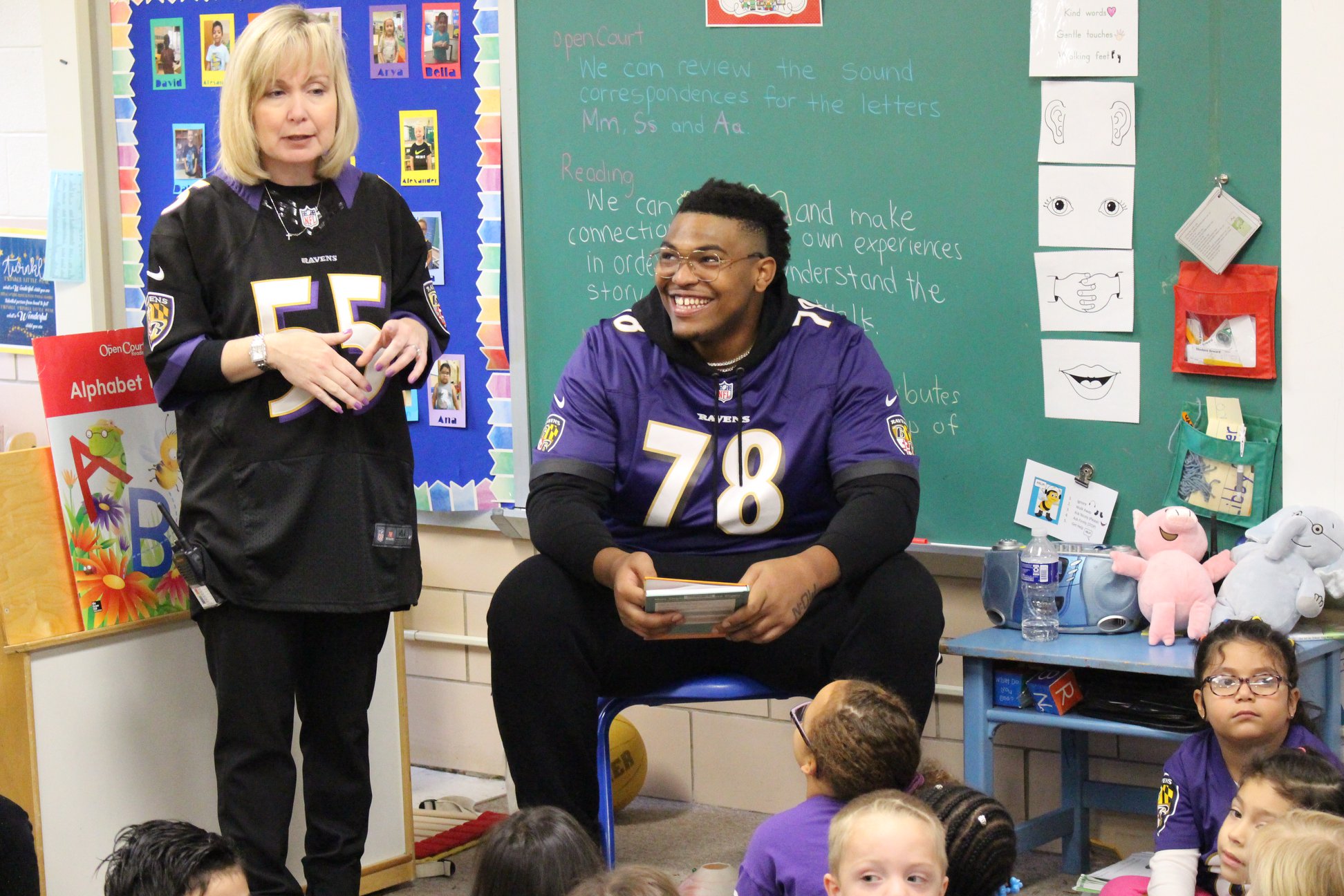 Orlando Brown Jr. meets with students at Pot Spring Elementary, where he attended school as a child, in 2019 while he was a member of the Ravens.