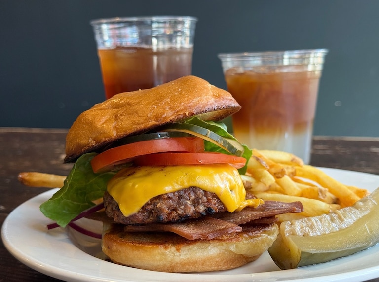 Red Emma's serves 100% plant-based food.