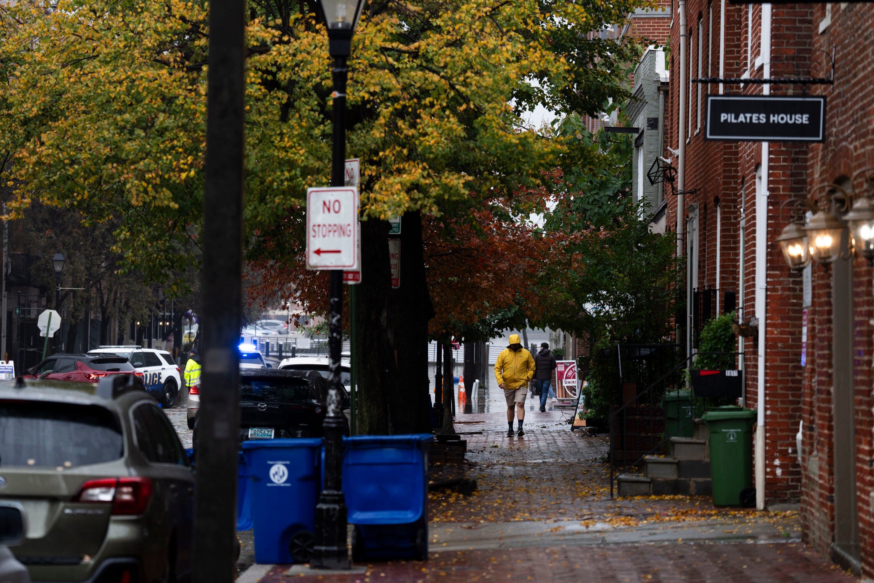 A chance of rain is forecast for Tuesday and Wednesday, which could affect Thanksgiving travel.