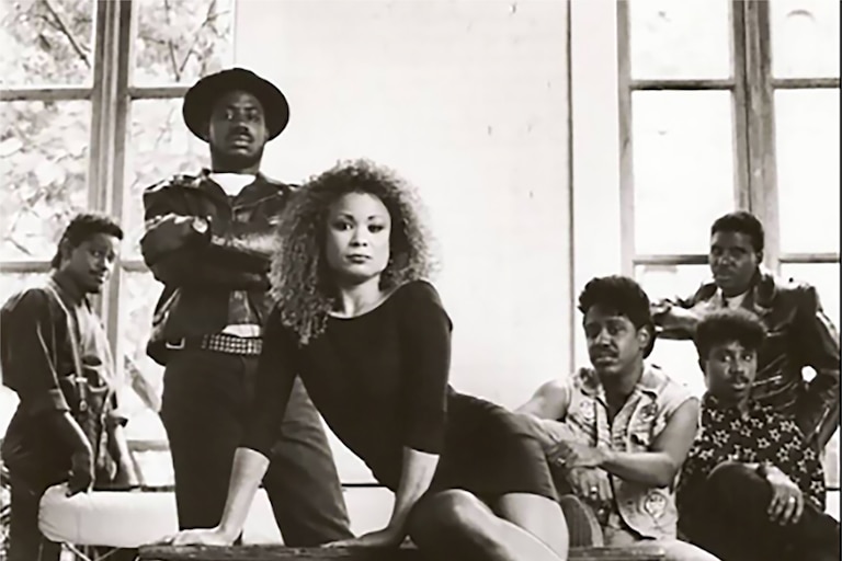 Starpoint took flight following the signing of a contract with . From 1980 through 1982, the band -- Renée Diggs, Kayode Adeyemo, and Phillips brothers Ernesto, George, Greg, and Orlando.