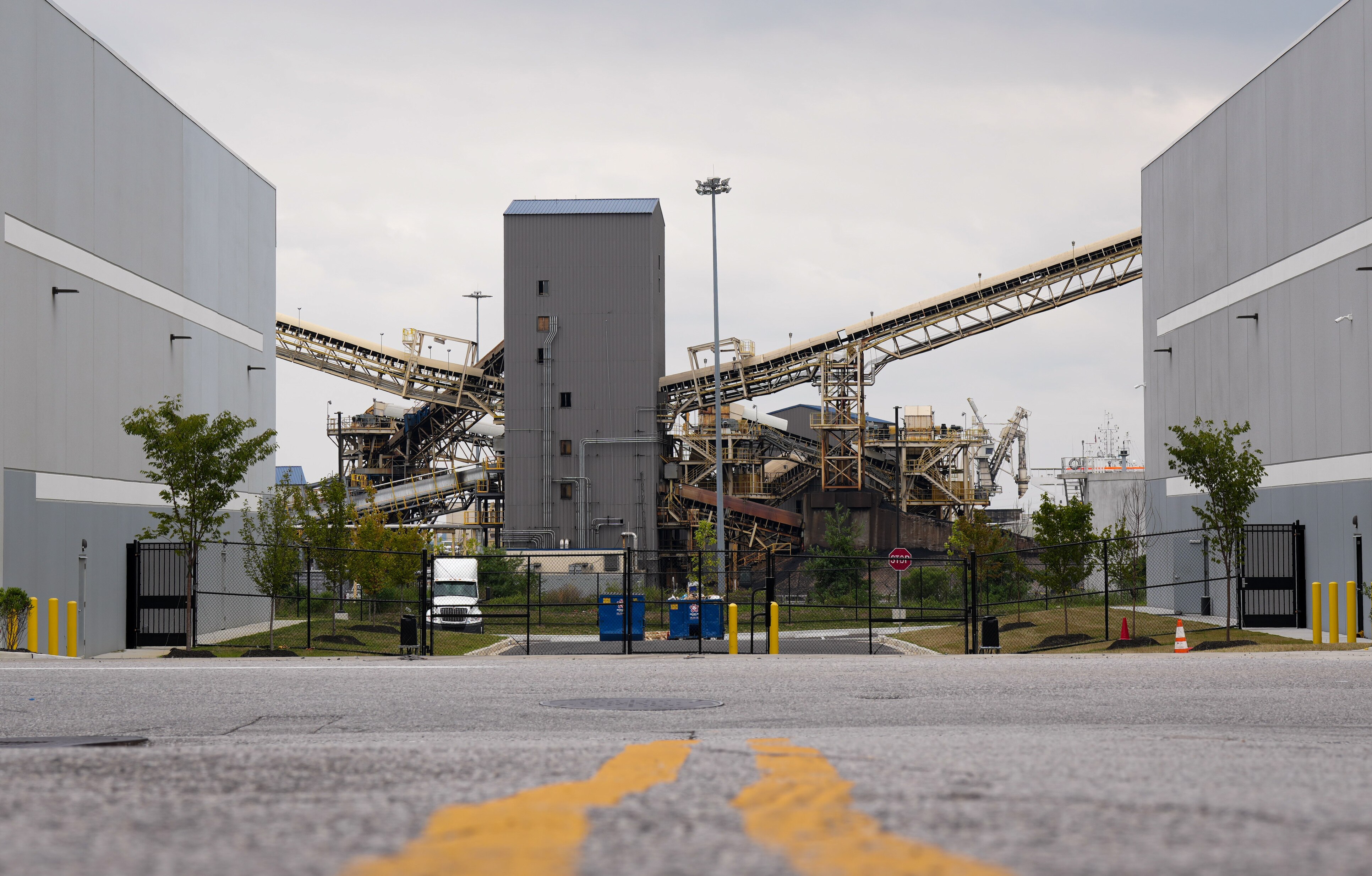 A study from the Johns Hopkins University reconfirms what residents have long suspected: The black dust in Curtis Bay comes from coal.