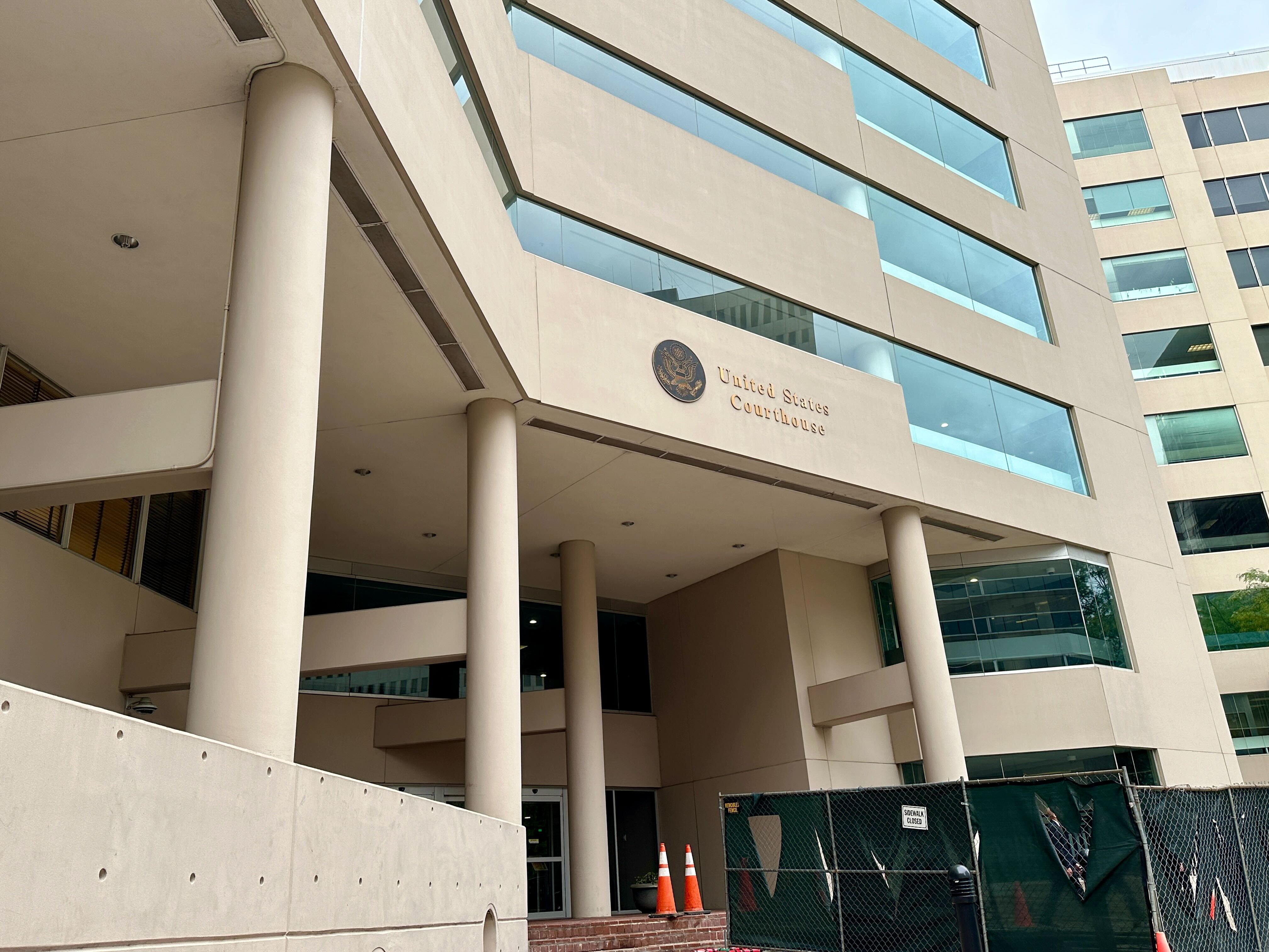 A federal judge in Maryland has rebuffed the U.S. Justice Department’s attempt to pursue the death penalty in a Maryland MS-13 gang case headed to trial. 