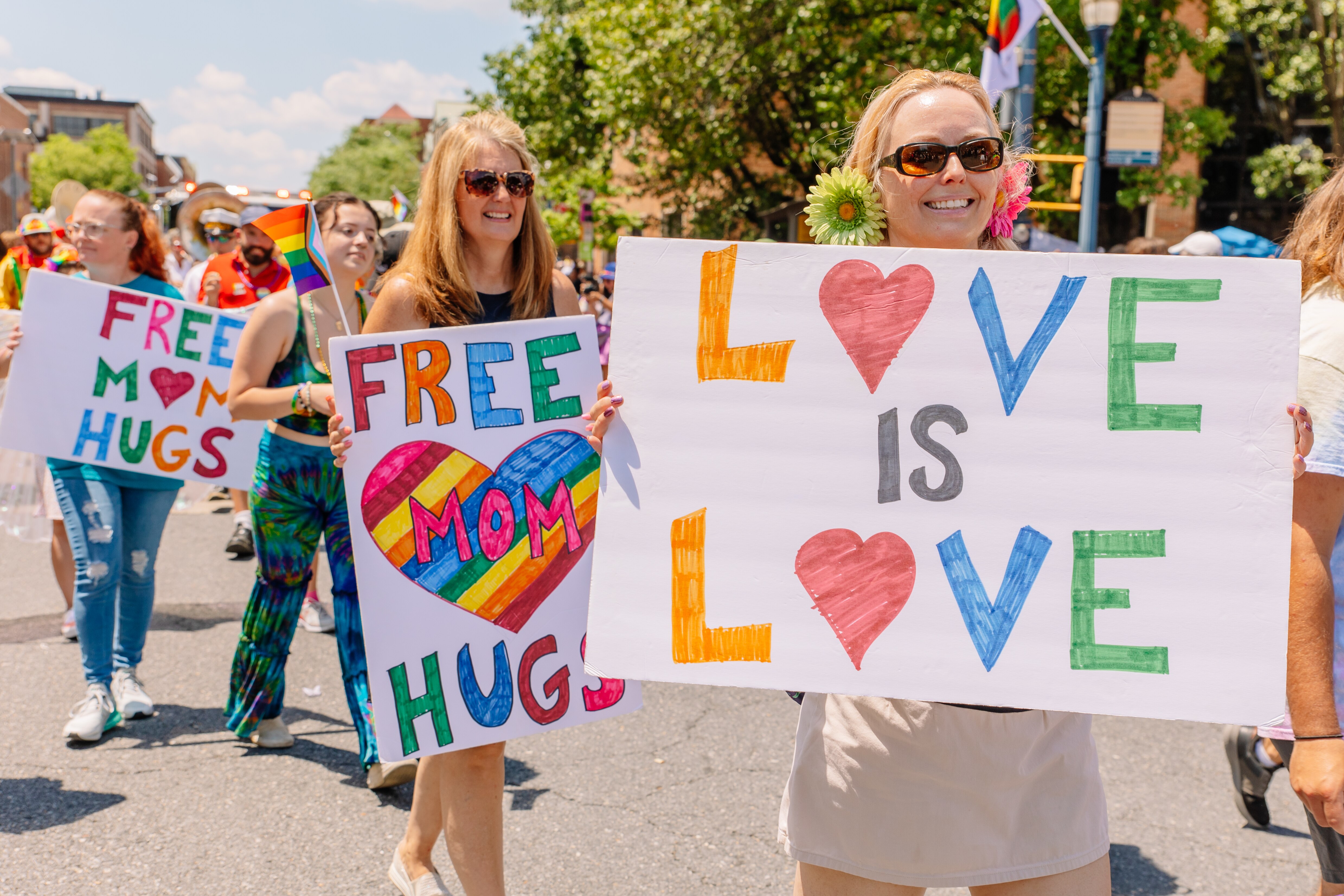 Free Mom Hugs spreading love and support at Annapolis Pride!