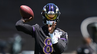 Baltimore Ravens quarterback Lamar Jackson (8) works out during the team's NFL football practice, Tuesday, June 2, 2026, at the Under Armour Performance Center in Owings Mills, Md.