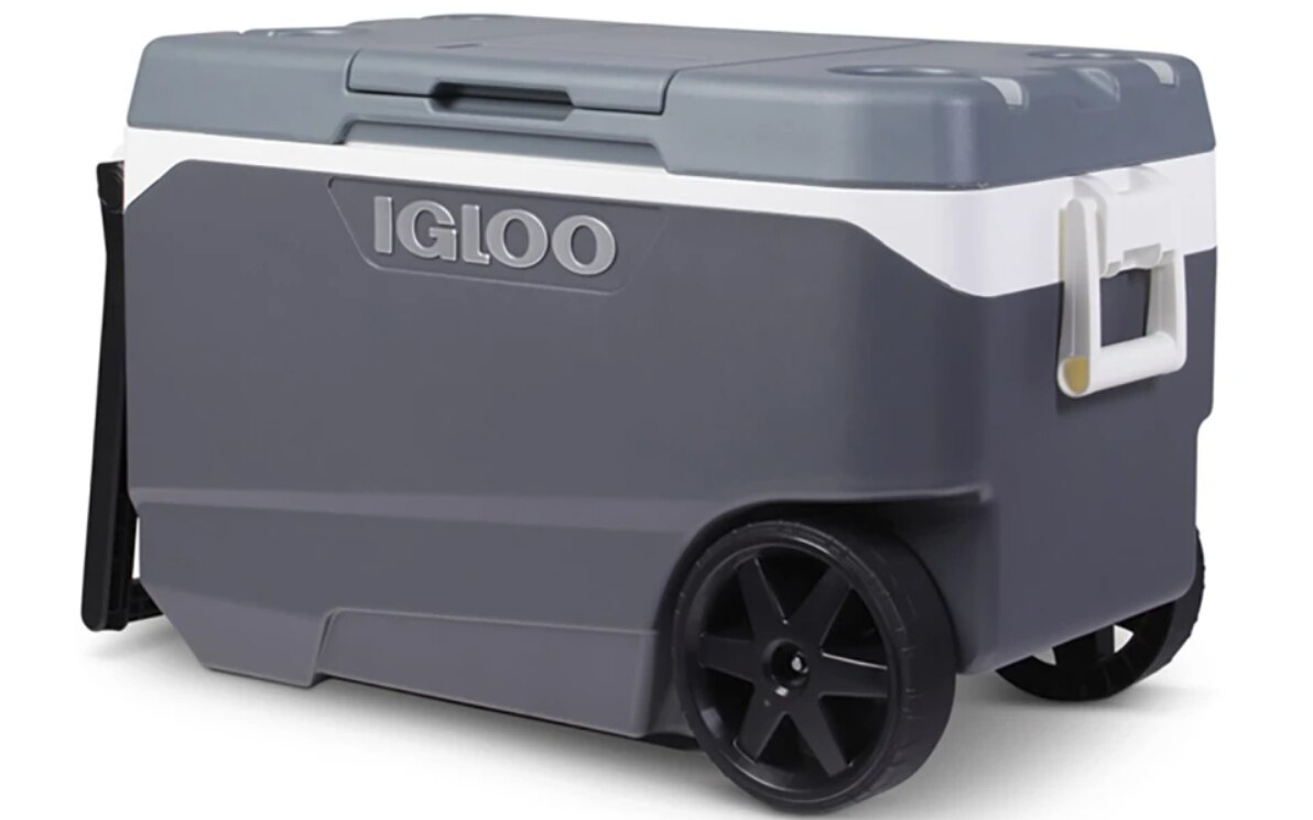 This photo provided by U.S. Consumer Product Safety Commission shows an Igloo 90 Qt. Flip & Tow Rolling Cooler that has been recalled across the U.S., Mexico and Canada due to a handle hazard that has resulted in a dozen fingertip injuries, including some amputations. (U.S. Consumer Product Safety Commission)