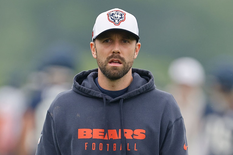 Chicago Bears offensive coordinator Declan Doyle looks on during organized team activities on June 4, 2025.