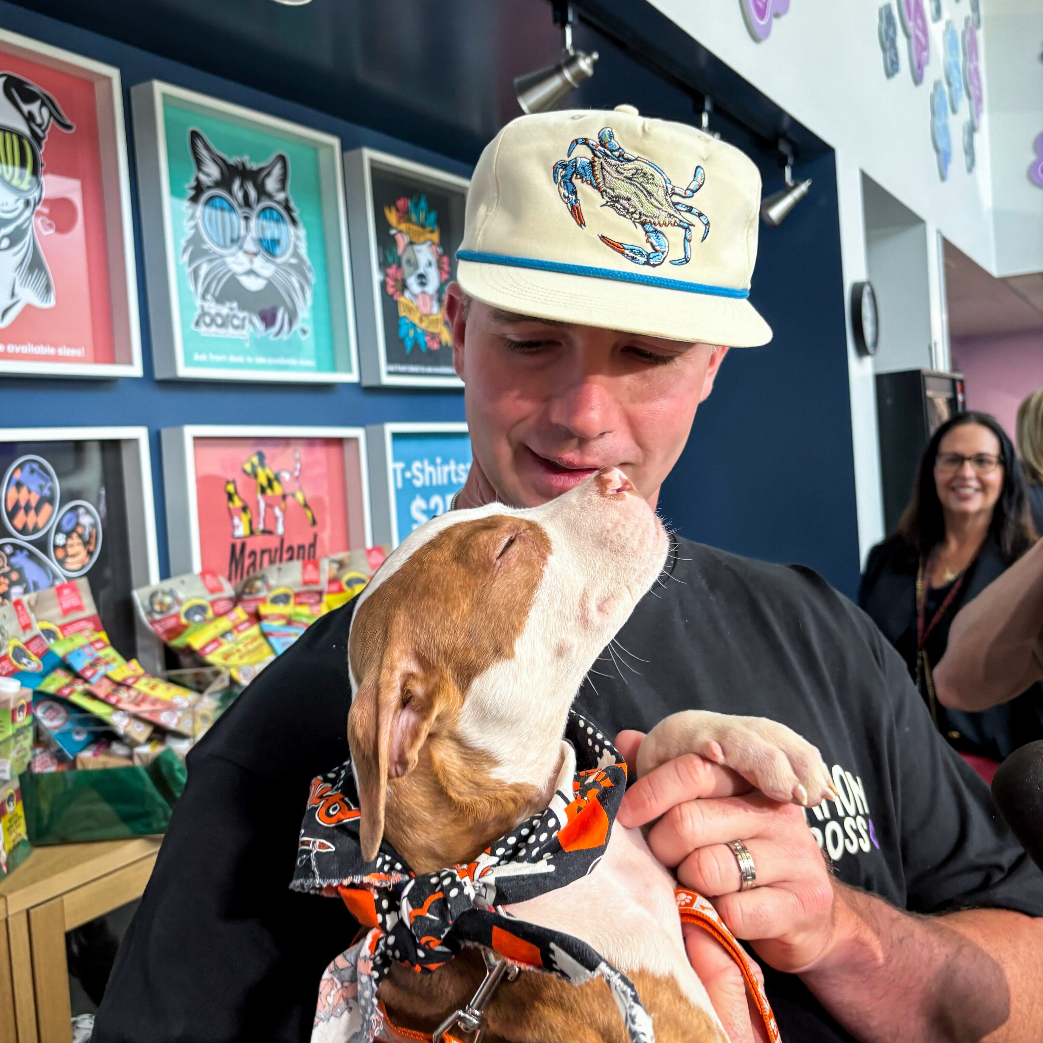 Orioles first baseman Pete Alonso toured Baltimore Animal Rescue and Care Shelter on Tuesday, where he met Fletcher, a young dog. He and his wife donated $10,000 to the shelter.