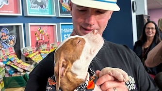 Orioles first baseman Pete Alonso toured Baltimore Animal Rescue and Care Shelter on Tuesday, where he met Fletcher, a young dog. He and his wife donated $10,000 to the shelter.