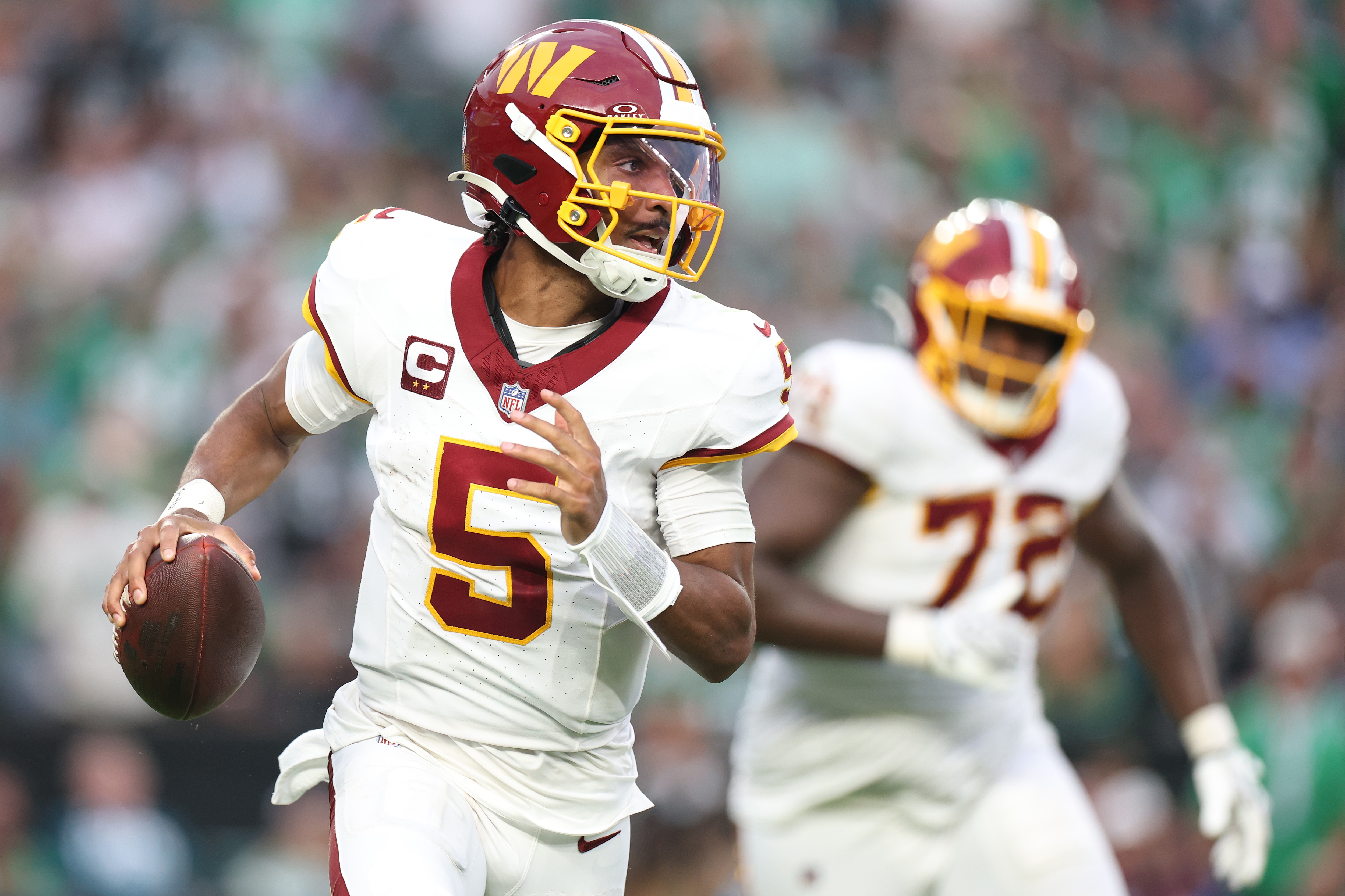 Jayden Daniels got off to a slow start against the Eagles but nearly rallied the Commanders to a win. 