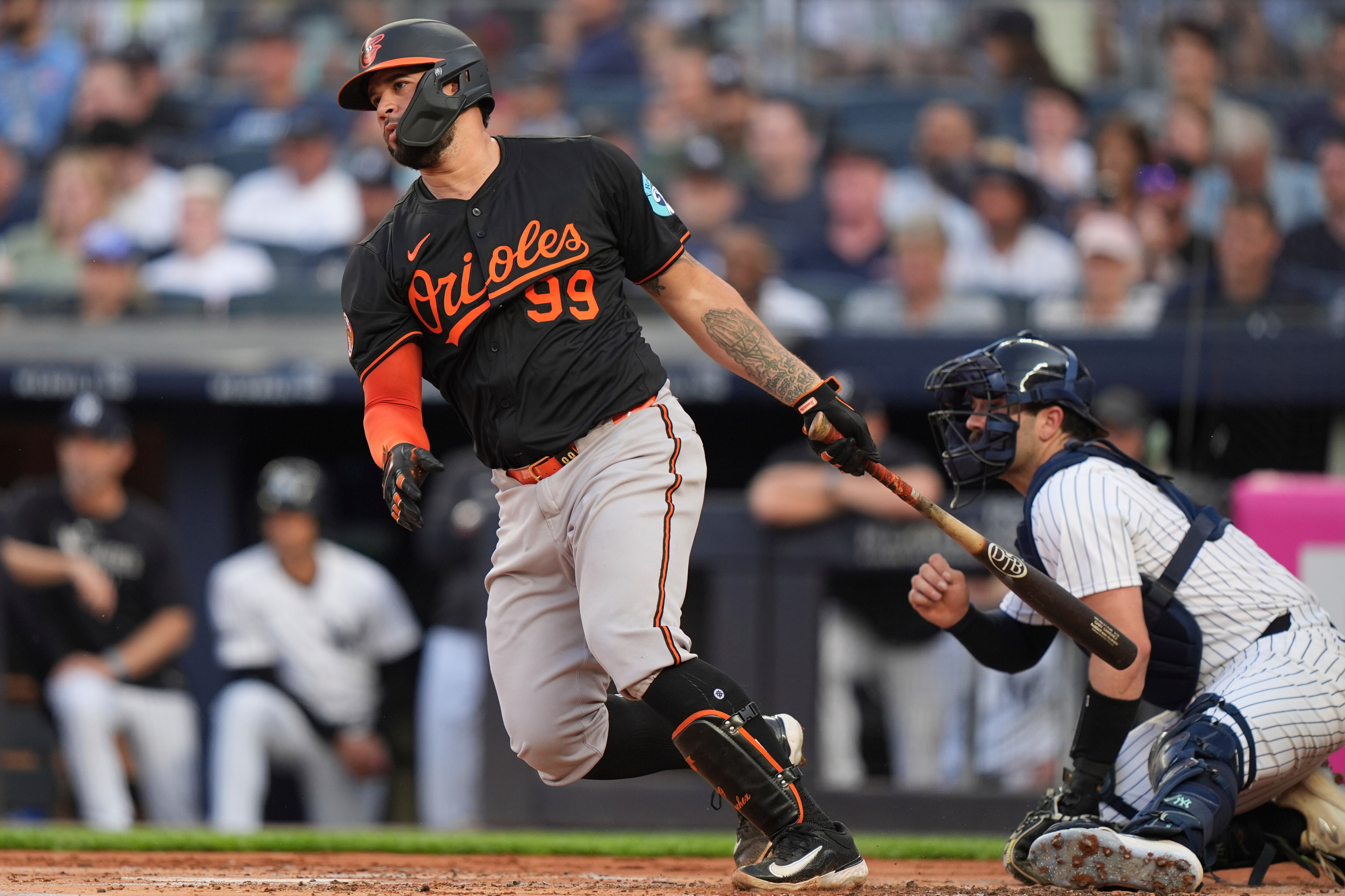 Gary Sánchez singles to drive in two first-inning runs Friday night as the Orioles beat the Yankees 5-3.