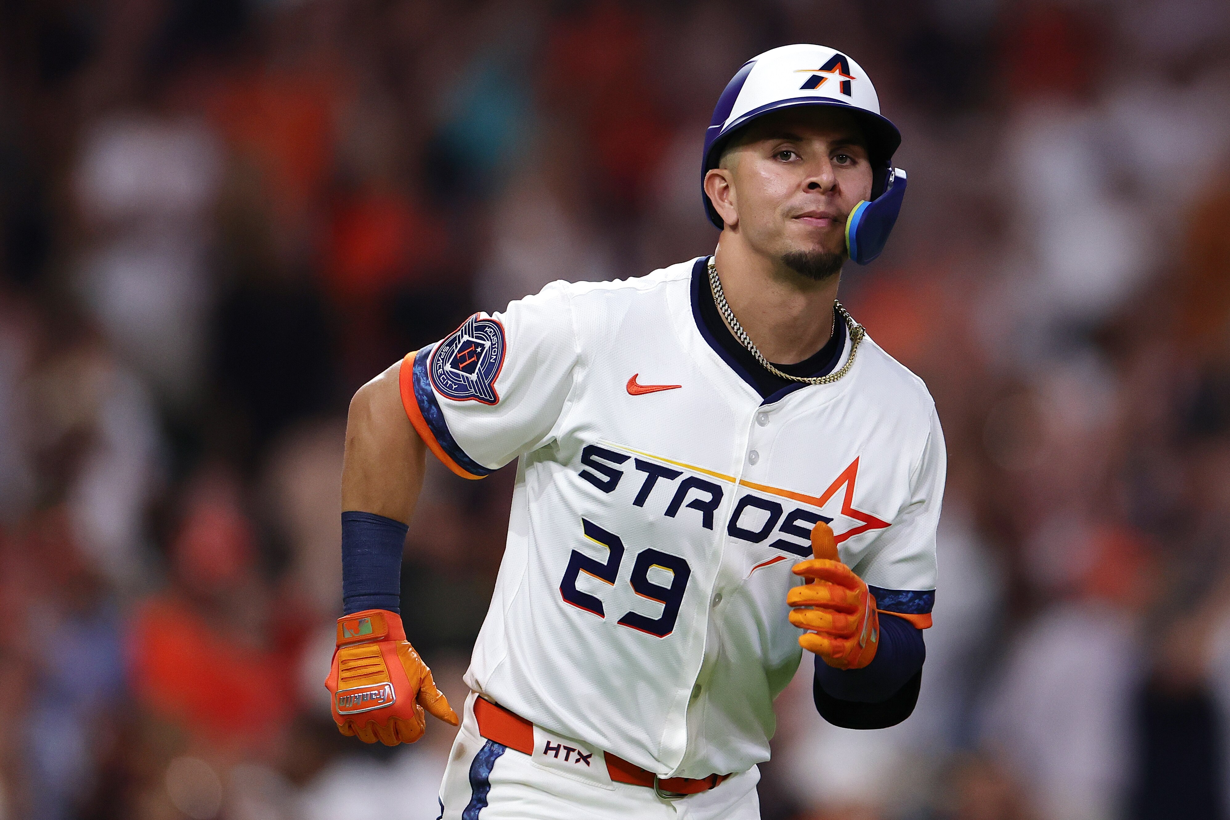 Ramón Urías of the Astros runs the bases after a home run against the Red Sox this week.