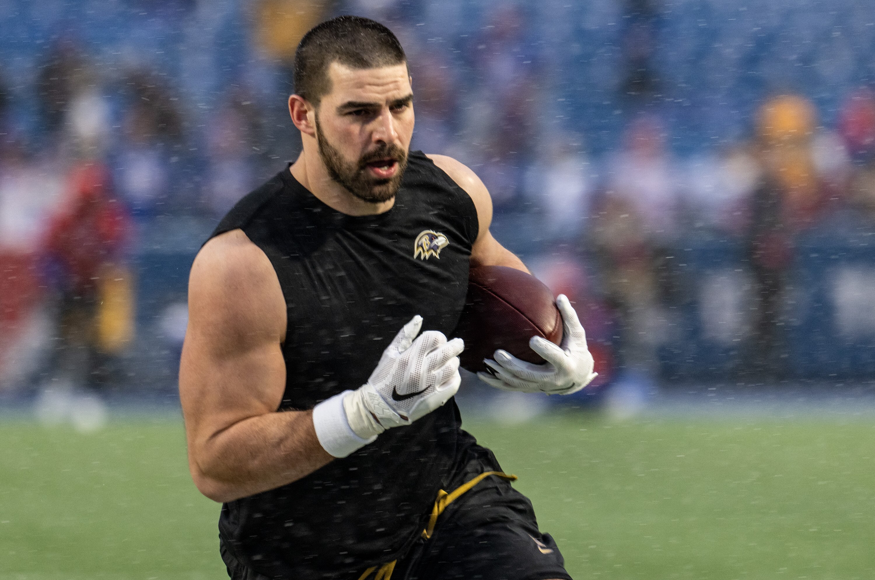Baltimore Ravens tight end Mark Andrews (89) warms up pregame as the Baltimore Ravens prepare to take on the Buffalo Bills in the AFC divisional round at Highmark Stadium in Orchard Park, New York, on Sunday January 19.