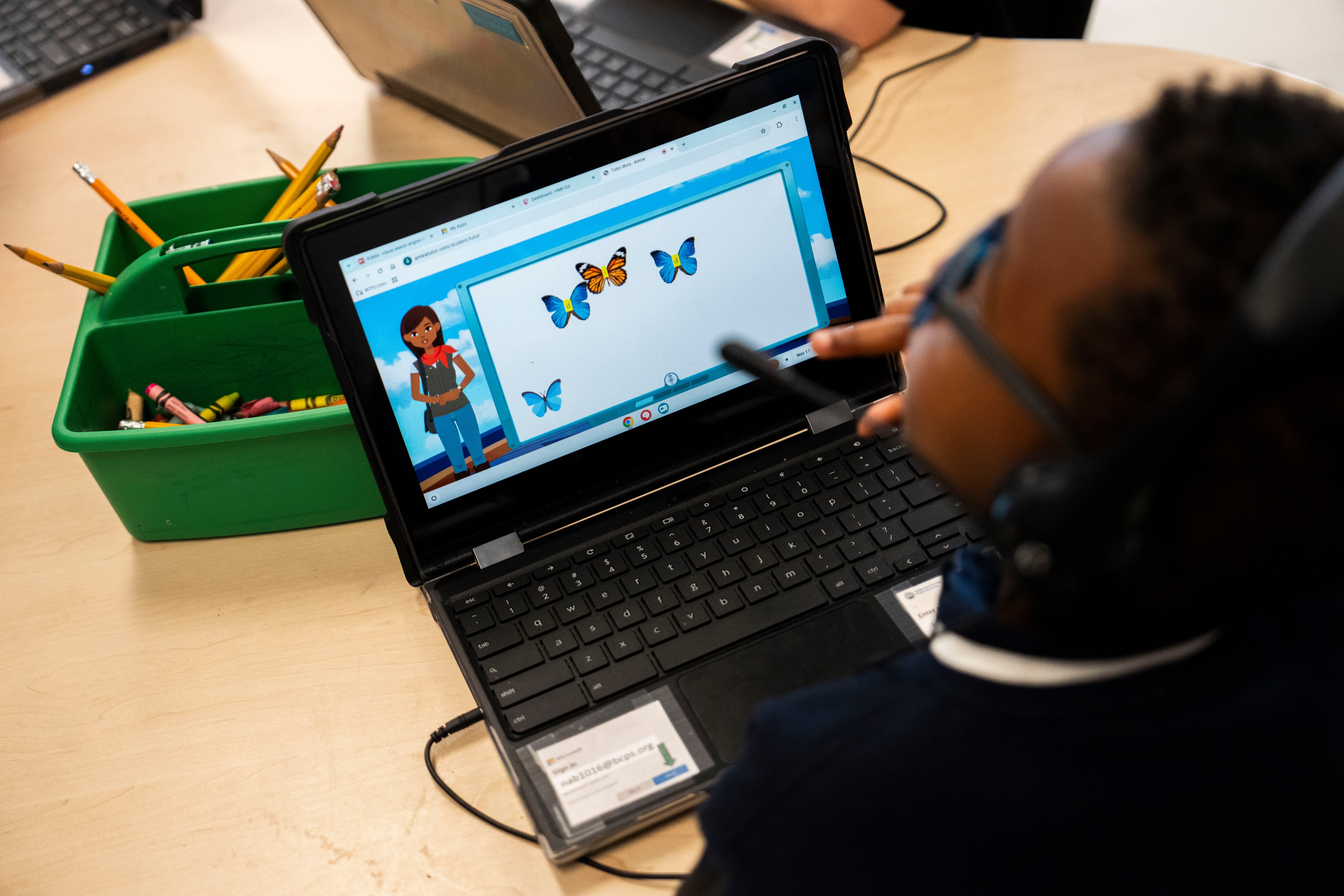 Westowne Elementary students in Catonsville practice reading with an AI instruction program called Amira.