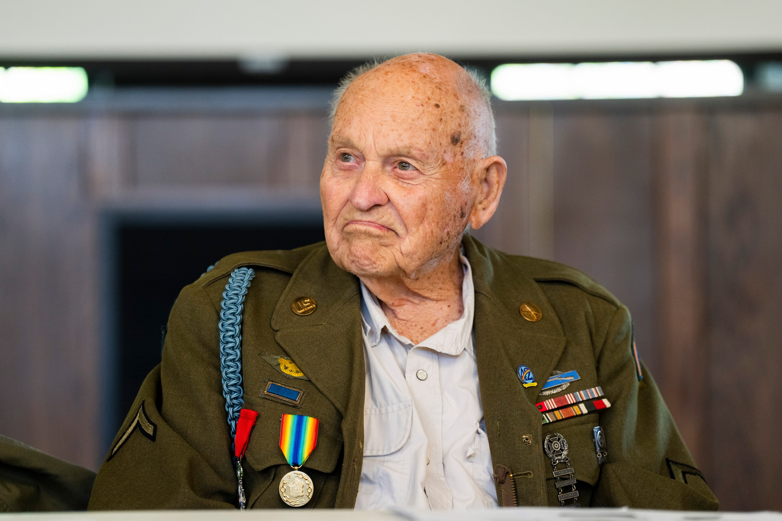 Lockered Gahs, who helped liberate the Dachau concentration camp toward the end of World War II, speaks to Loyola Blakefield students about his experiences on April 25, 2024.
