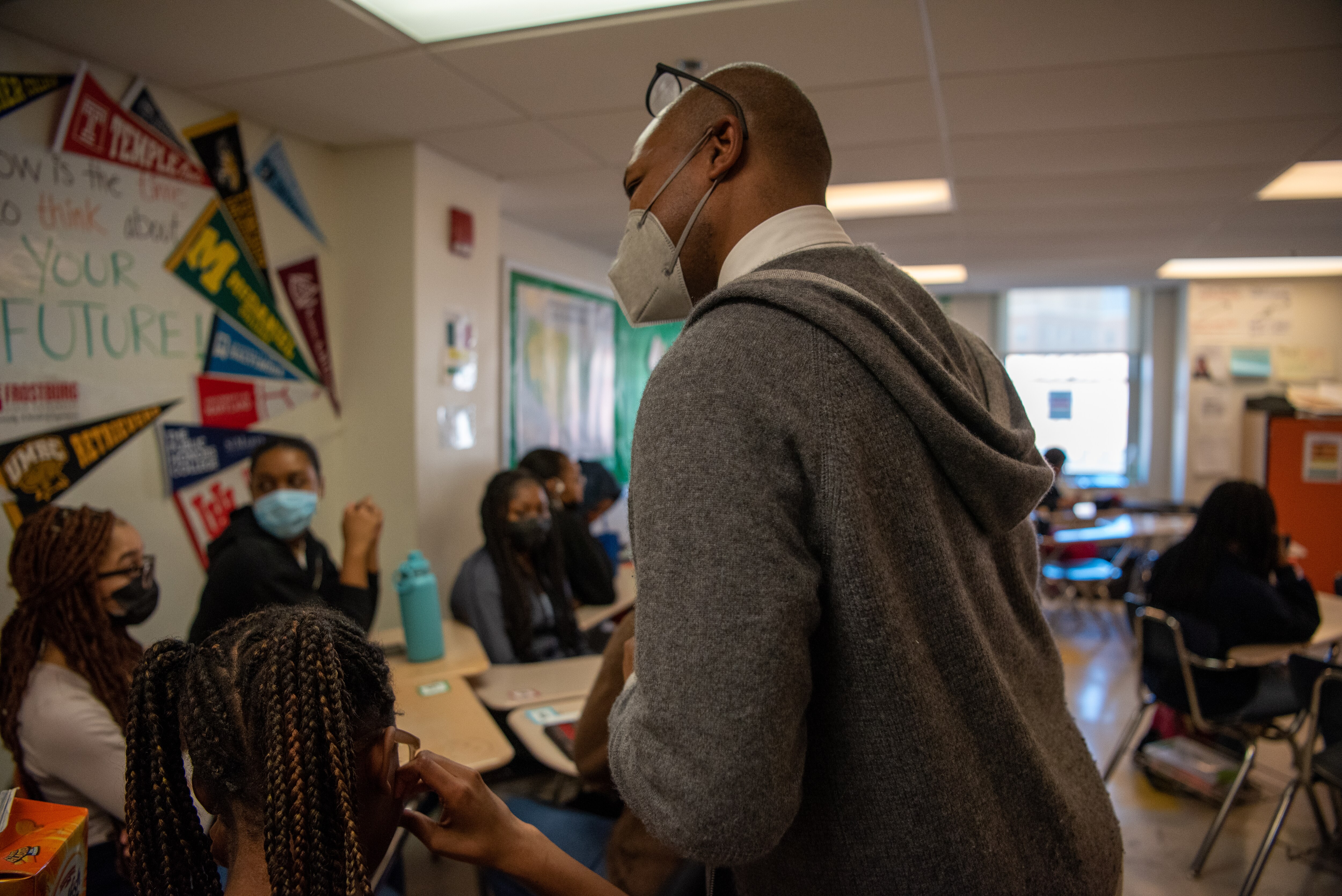 Damien Ford from Baltimore School for The Arts teaches his class on Dec. 21, 2022. Ford teaches an African American Literature class where shows his students comparisons between Lauryn Hill lyrics and the work of Zora Neal Hurston.