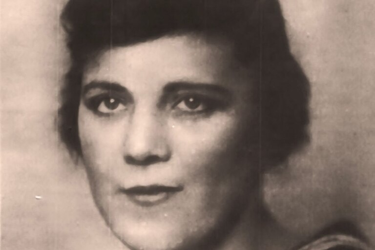 An archival Chicago Daily Tribune photo of Coast Guard Electrician's Mate, Myrtle Hazard.
