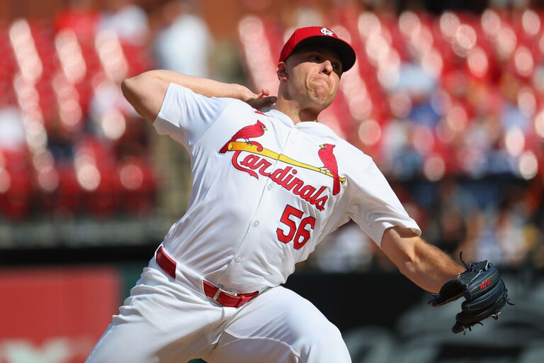 Ryan Helsley delivers a pitch against the Milwaukee Brewers in the ninth inning on Aug. 22, 2024.